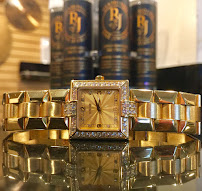 R & J Jewelry and Loan 03