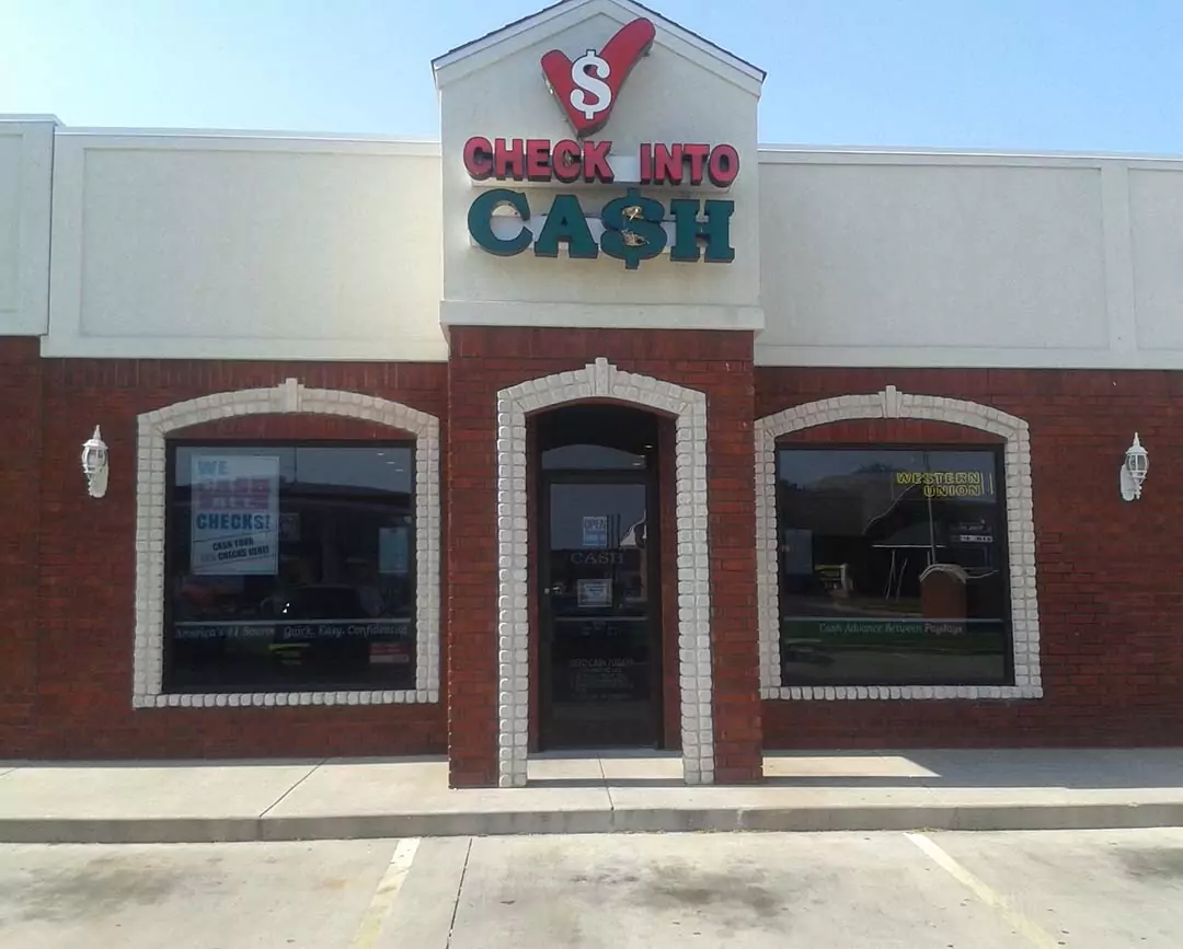 Check Into Cash 01