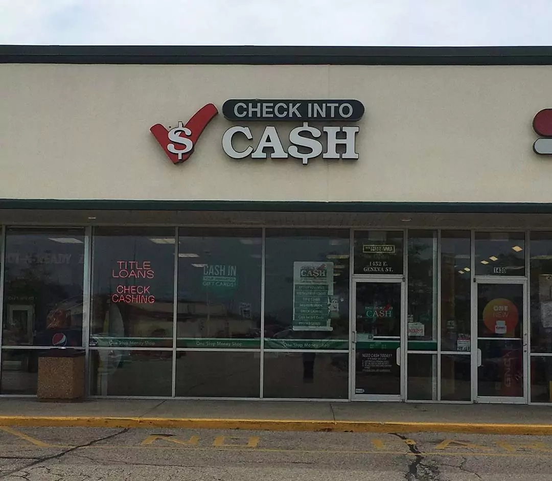 Check Into Cash 01