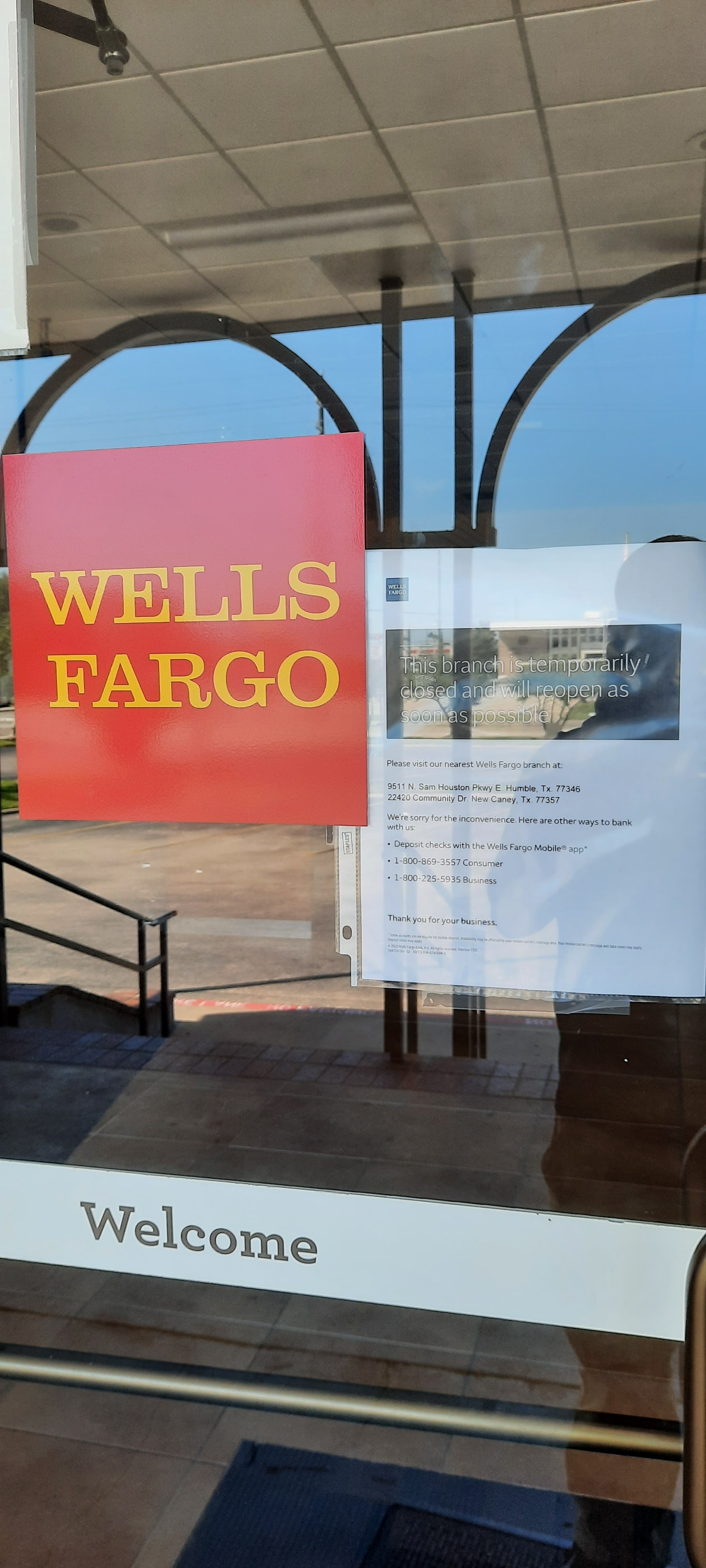 Wells Fargo Drive-Up Bank 01