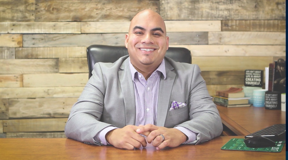 David Valle - Mortgage Lender 01
