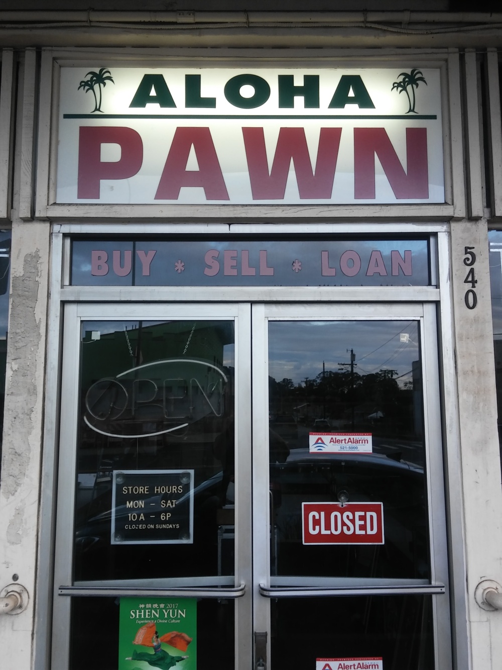 Aloha Pawn 01