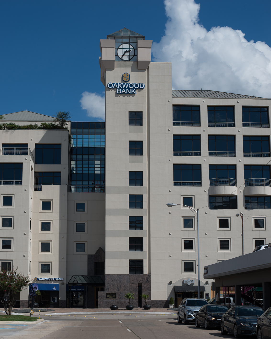 Oakwood Bank 01