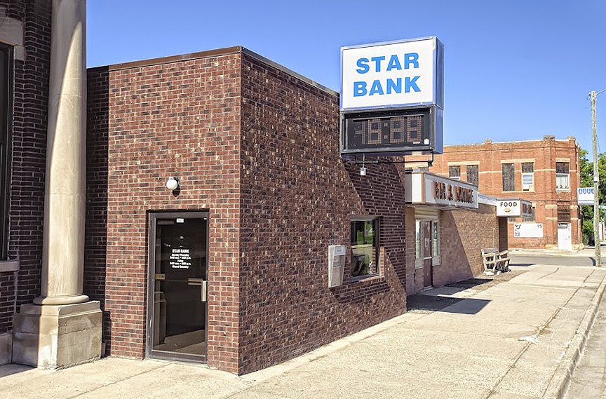 Star Bank Graceville 01