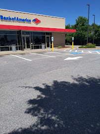 Bank of America (with Drive-thru ATM) 04