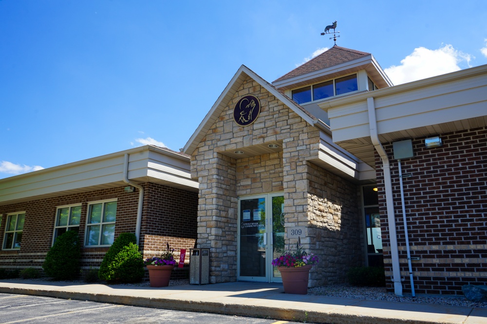 Wolf River Community Bank 01
