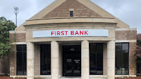 First Bank - Florence - Second Loop, SC 01