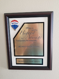 RE/MAX Gulf Coast Realty 04