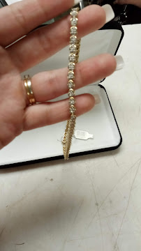 Poplar Jewelry & Pawn 01
