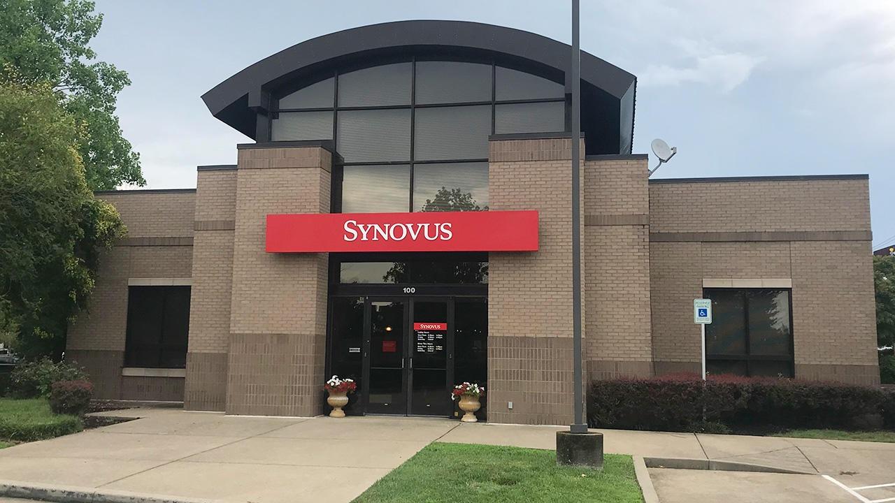 Synovus Bank 01