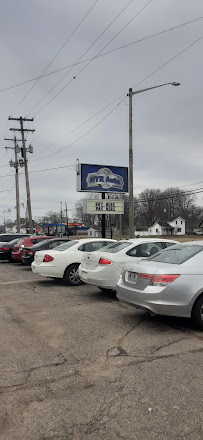 H.Y.R Auto We Finance 02