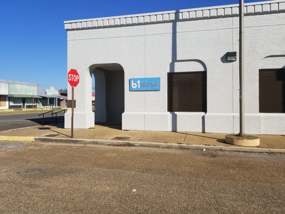 b1BANK 01