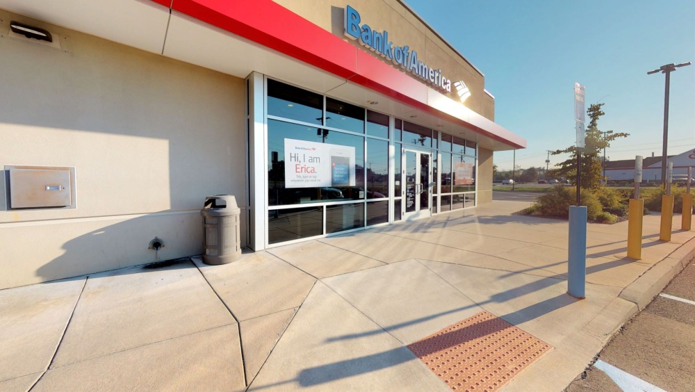 Bank of America (with Drive-thru ATM) 01
