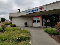 Bank of America (with Drive-thru services) 04
