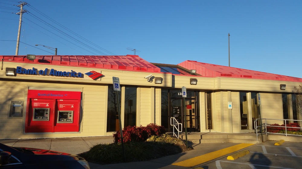 Bank of America (with Drive-thru ATM) 01