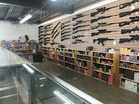 R&R Gun and Pawn 02