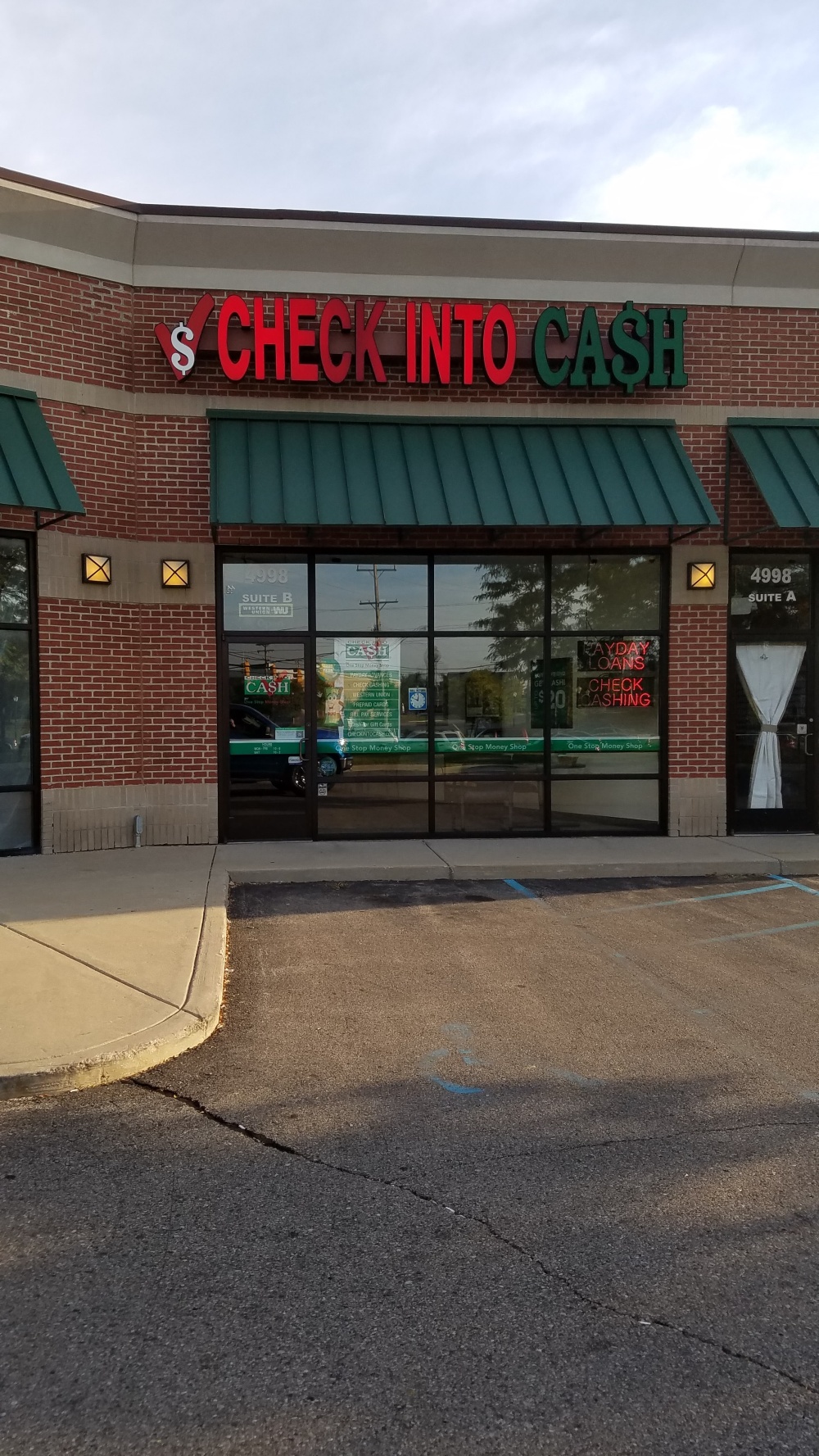 Check Into Cash 01