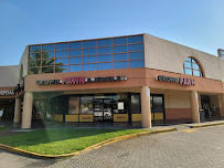 Crown Pawn 03