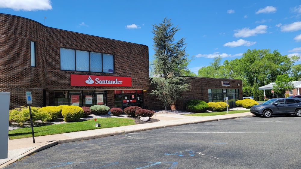Santander Bank Branch 01