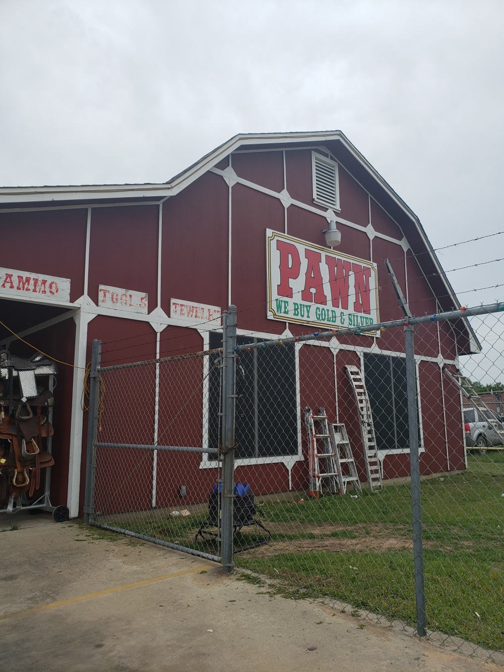 Uncle Money's Pawn 01