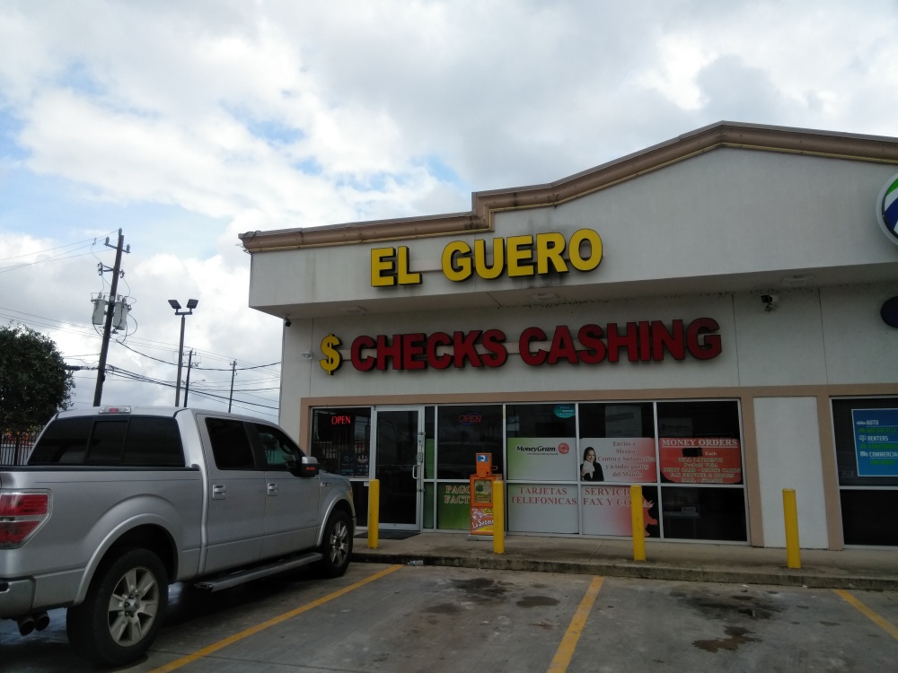 El Guero Check Cashing 01