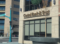 Central Bank & Trust 02