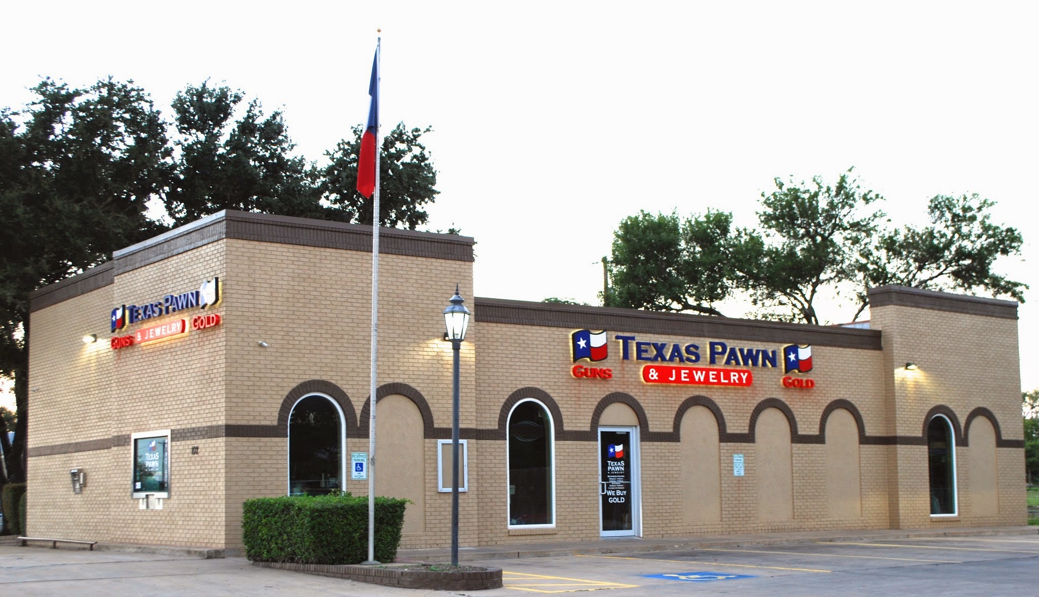 Texas Pawn & Jewelry 01