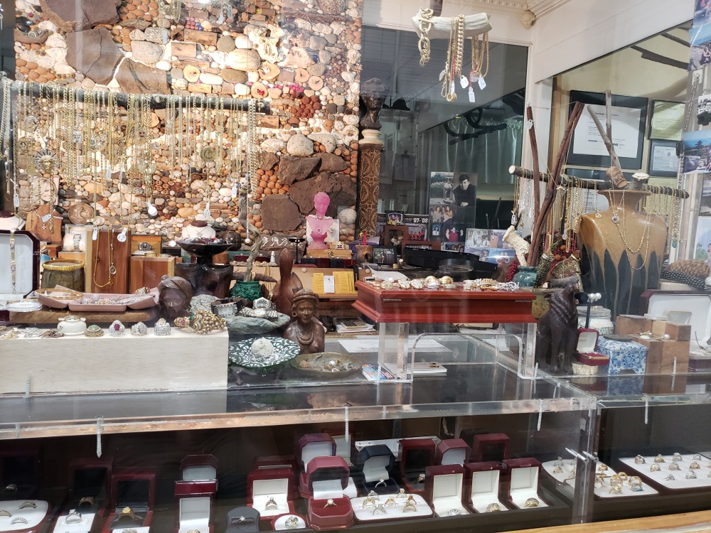 Budget Pawn Brokers Inc 01