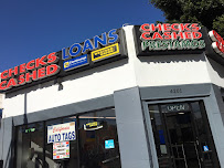 CCS Title Loan Services – LoanMart Oxford Square 02