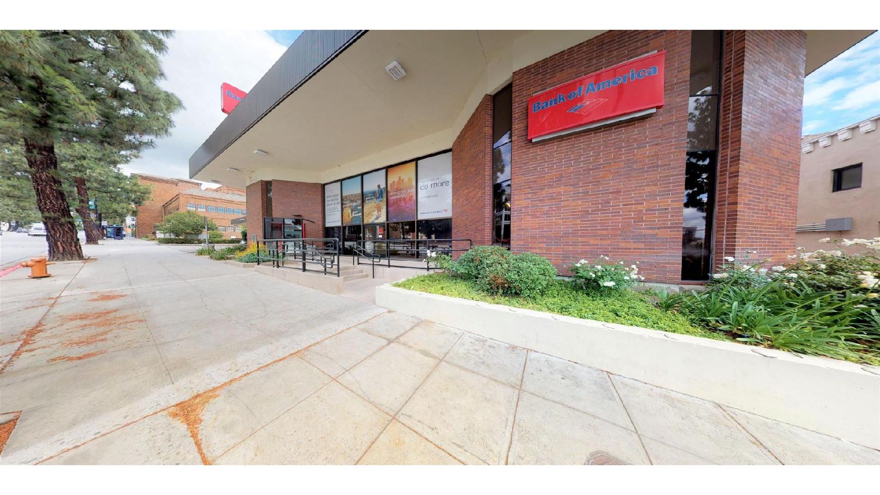Bank of America (with Drive-thru ATM) 01
