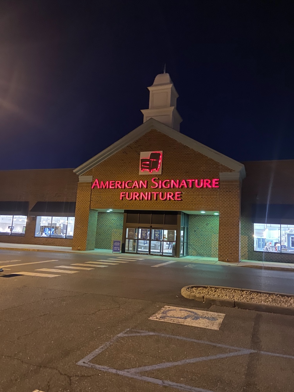American Signature Furniture 01