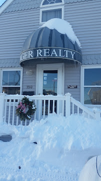 HomeSmart Real Estate 01