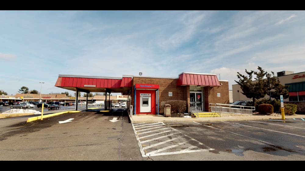 Bank of America (with Drive-thru services) 01