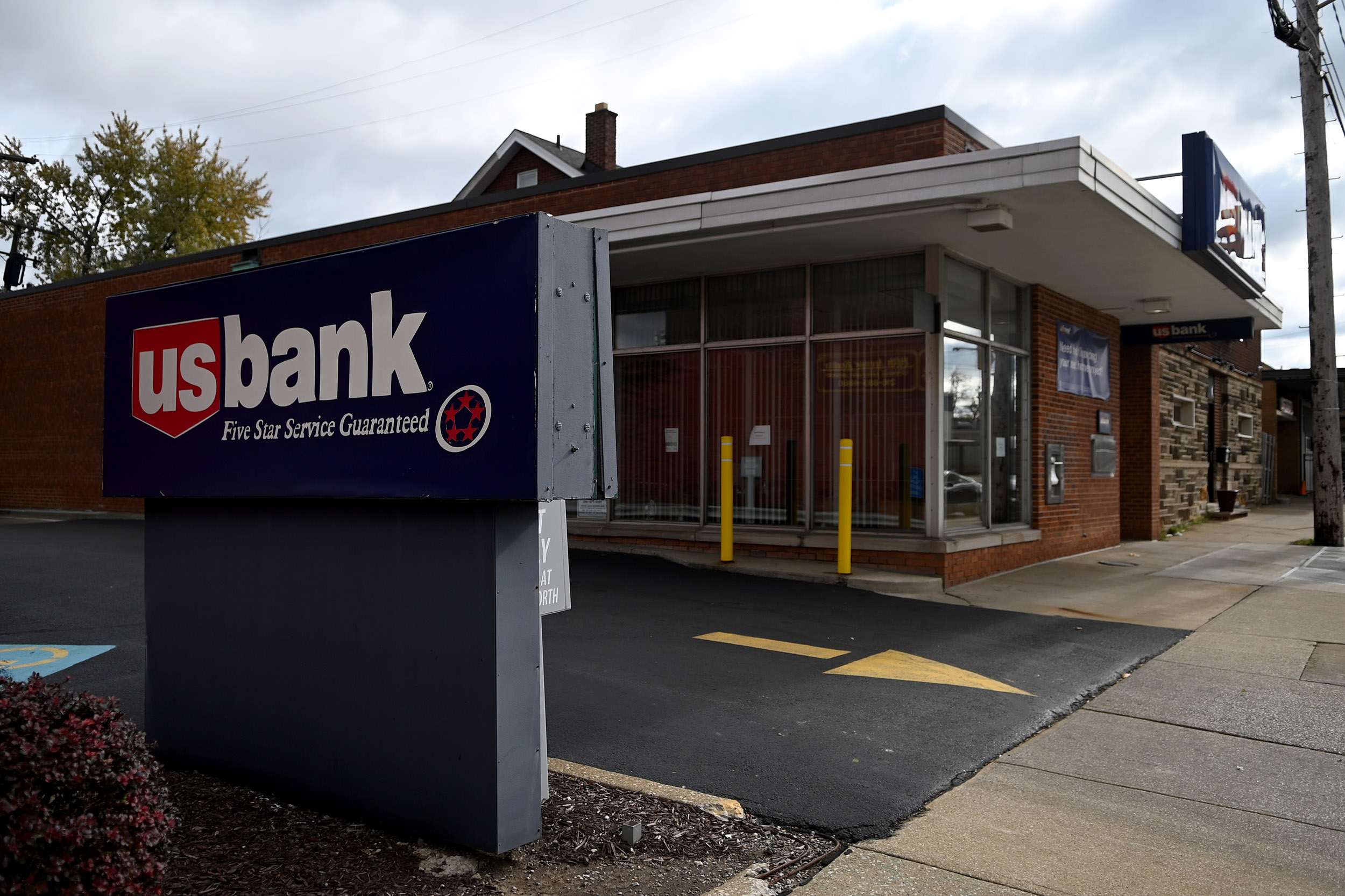 U.S. Bank Branch 01