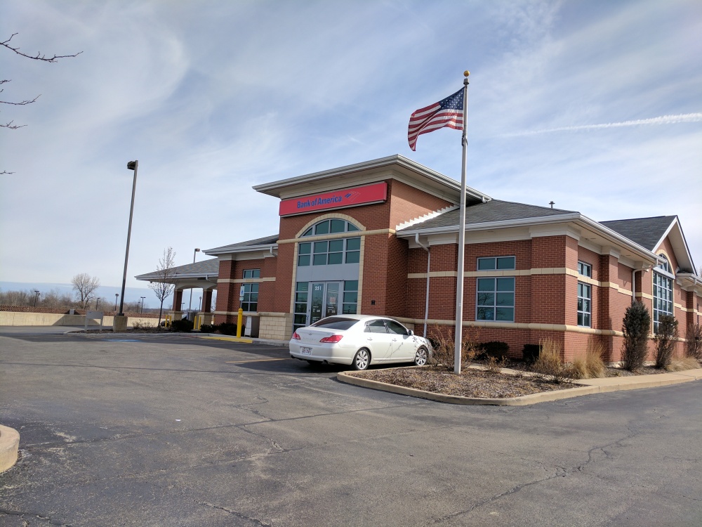 Bank of America (with Drive-thru ATM) 01