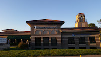 Country Club Bank 02