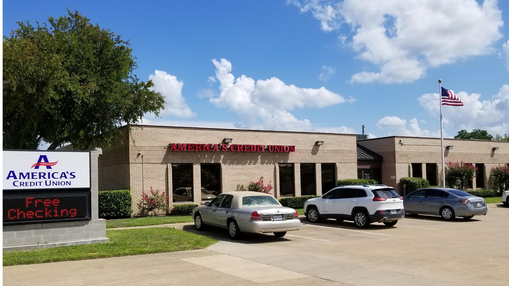 America's Credit Union 01
