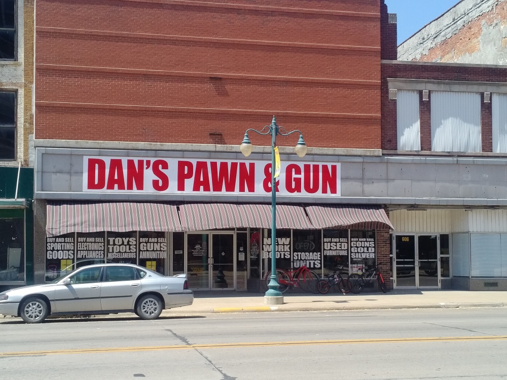 Dan's Pawn And Gun 01