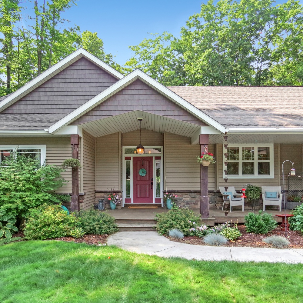 Stacy Allman Realtor - Keller Williams Northern Michigan 01