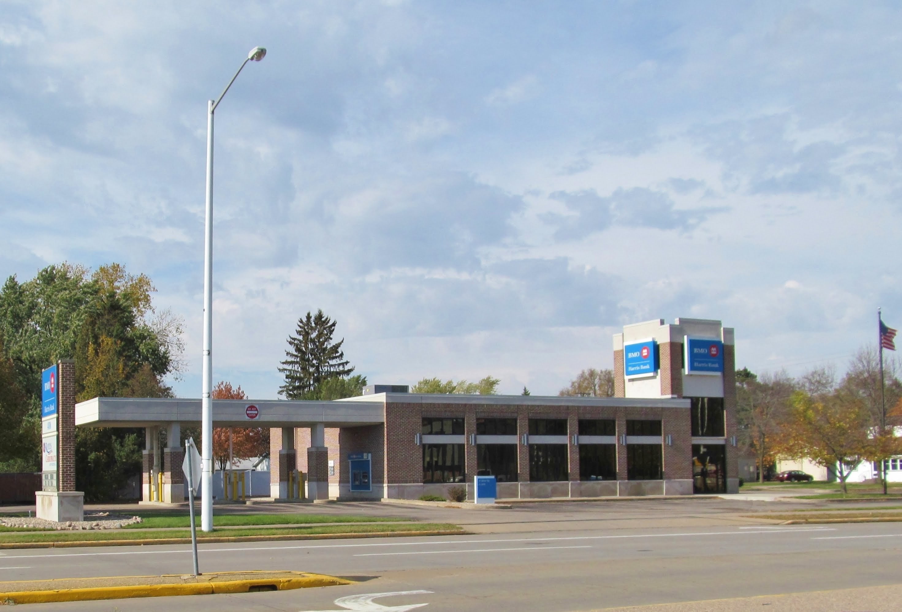 BMO Harris Bank 01