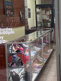 Gem Pawnbrokers 03