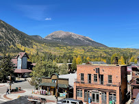 RE/MAX Properties of the Summit 01