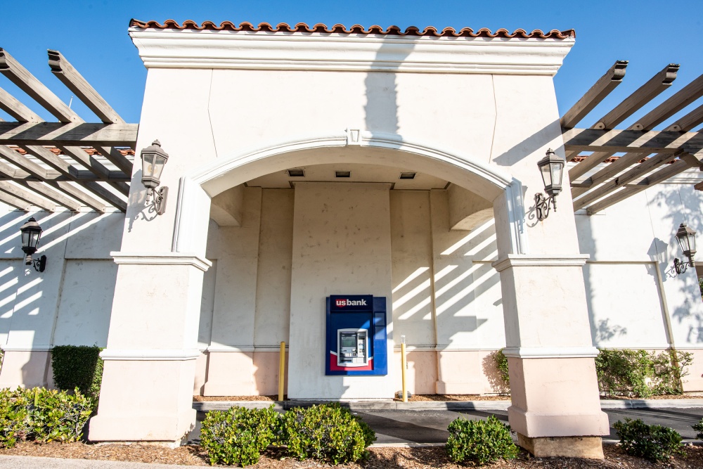 U.S. Bank Branch 01