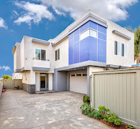 The Real Estate Hunter 02