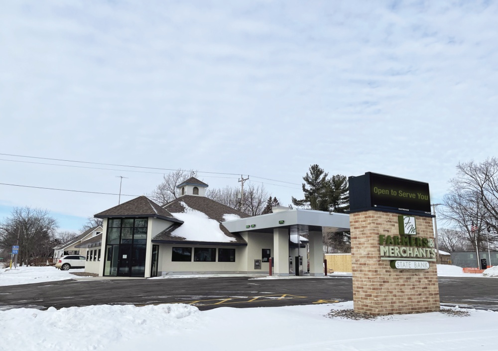 Farmers and Merchants State Bank 01