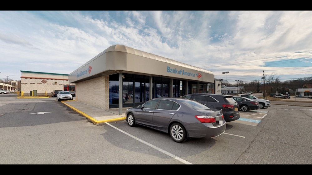 Bank of America (with Drive-thru ATM) 01
