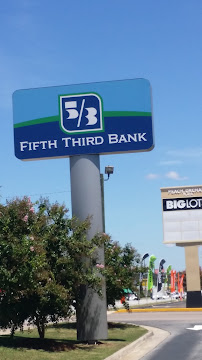 Fifth Third Bank & ATM 04