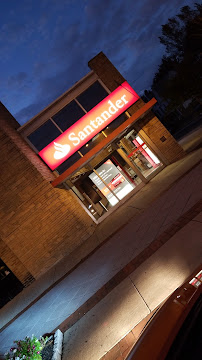 Santander Bank Branch 02
