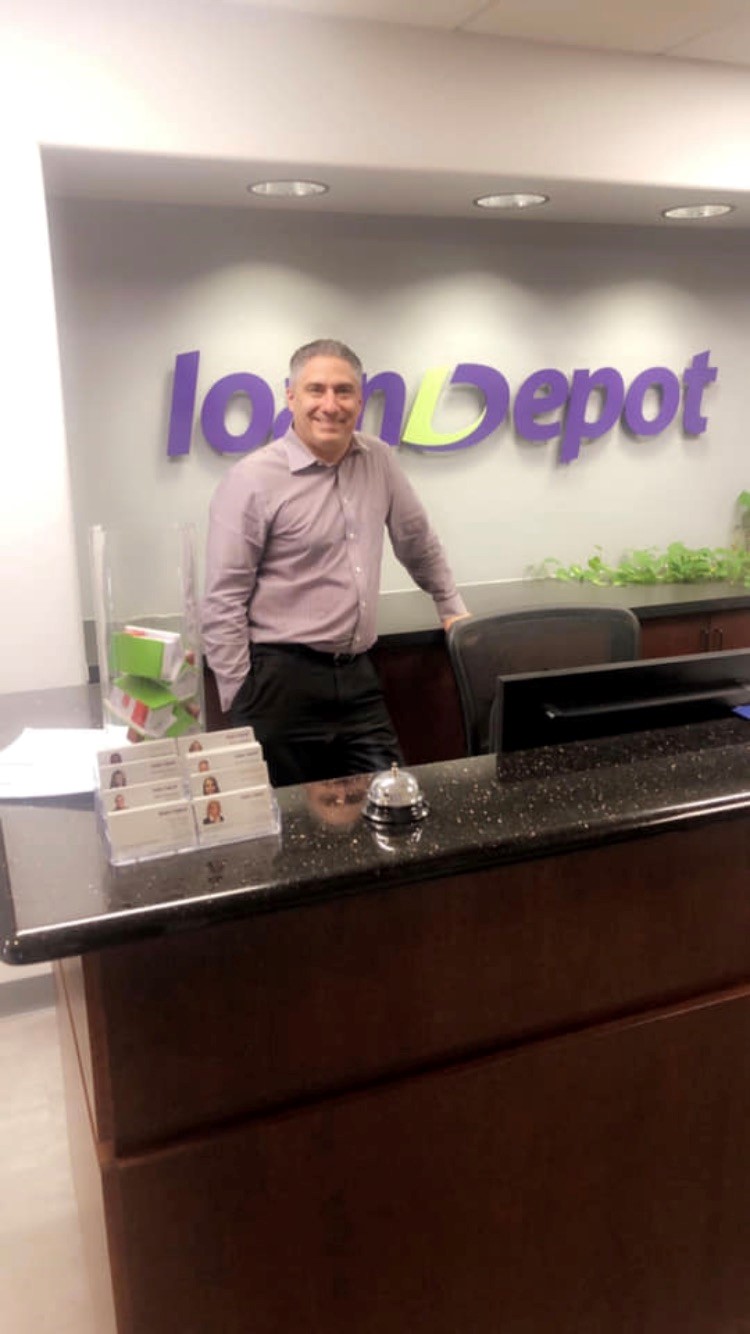 Travis Woods - loanDepot 01