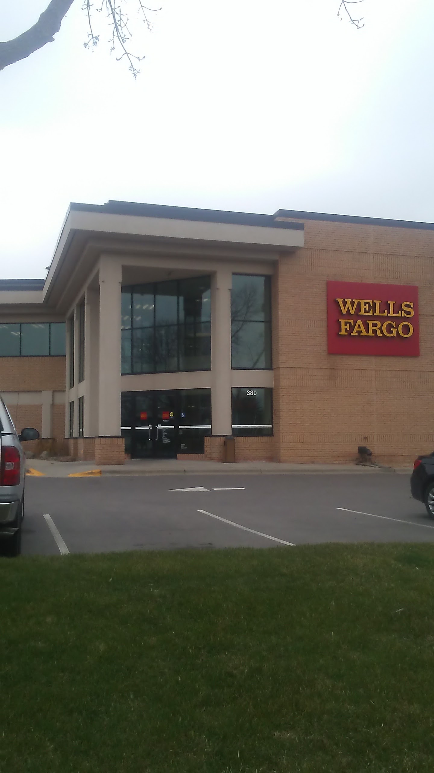 Wells Fargo Bank 01